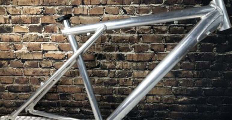What to look for in the material of a bike frame 